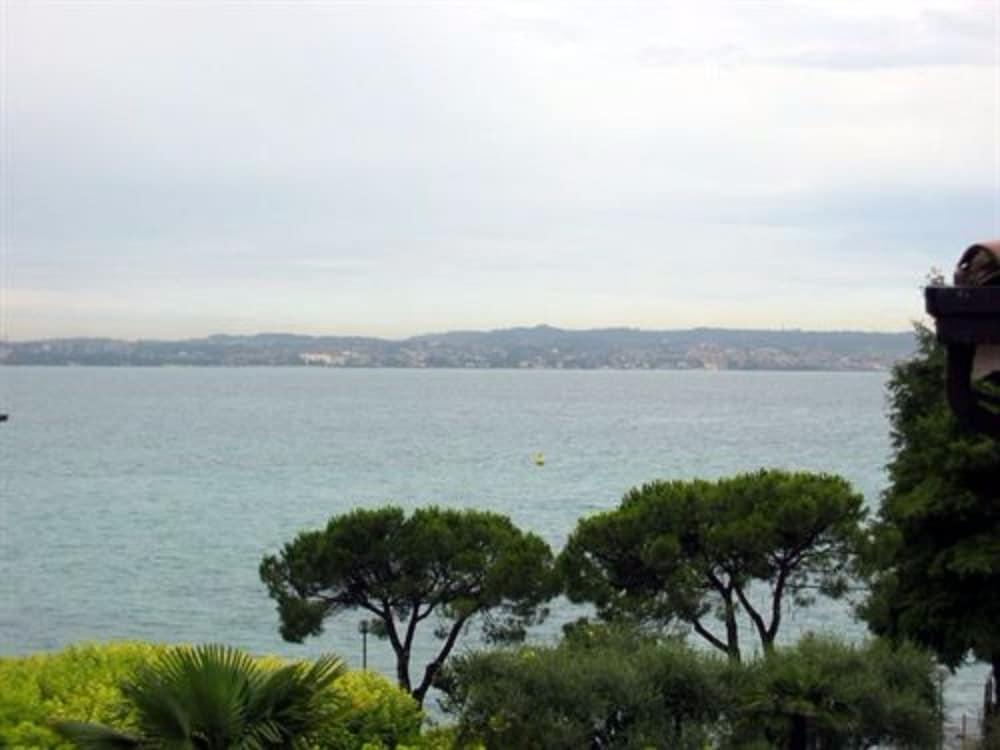 Hotel Mavino Sirmione Exterior photo